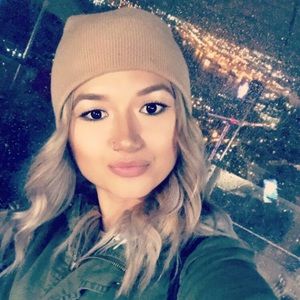 Meet your Posher, Brittney